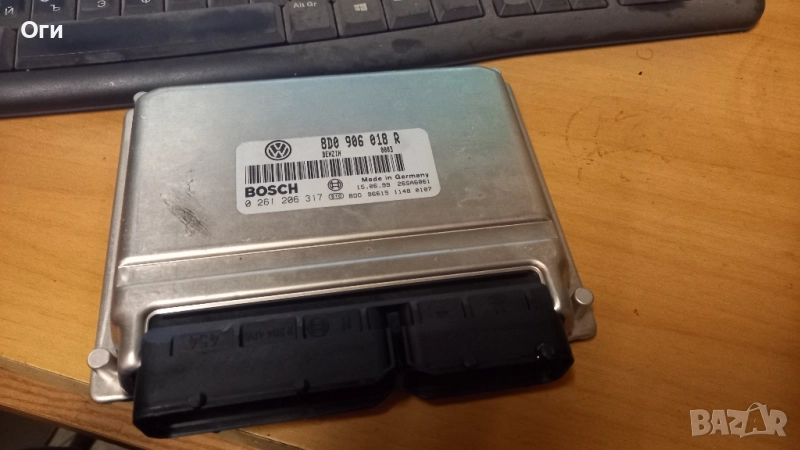 Компютър за Фолксваген Пасат В5 1.8 125к.с. 8D0 906 018 R / 0 261 206 317, снимка 1