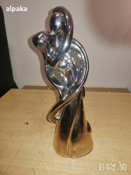 Продавам дизанерска красива статуетка, инокс, снимка 1