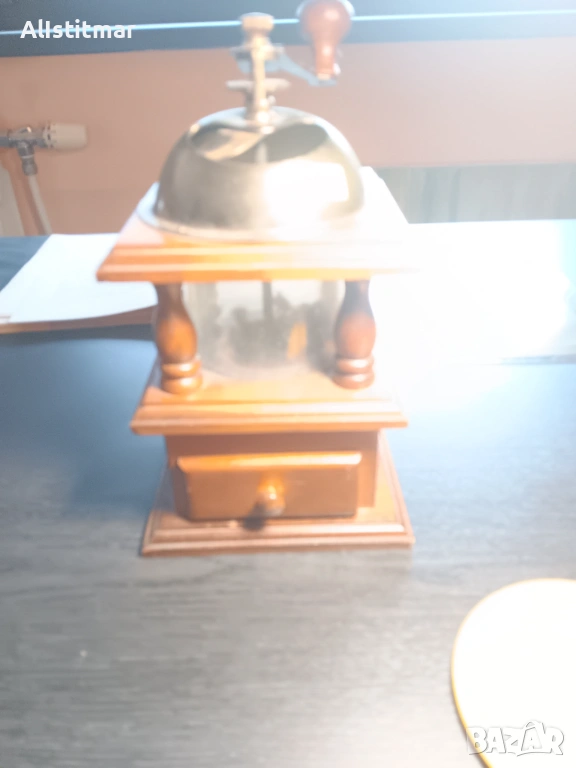 Ретро мелничка за кафе, снимка 1