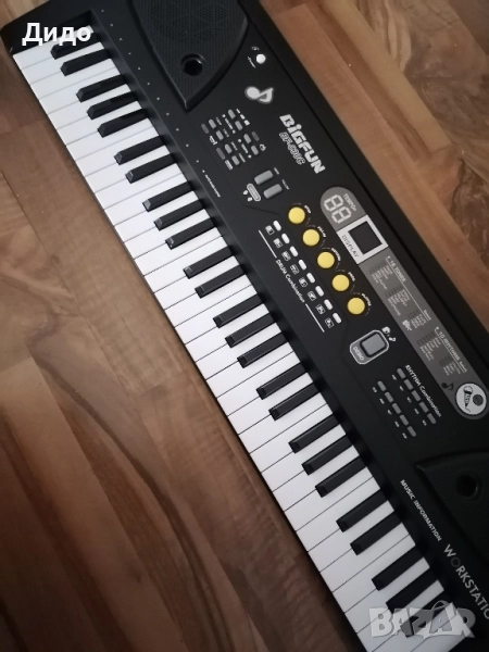 синтезатор нов, снимка 1