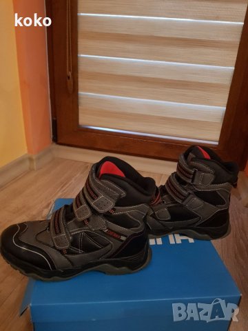 Детски ботуши размер 34 и 32, снимка 4 - Детски боти и ботуши - 35026078