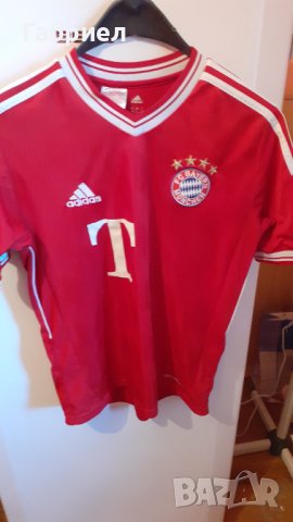Тениска на Байерн Мюнхен , снимка 1 - Футбол - 36832485