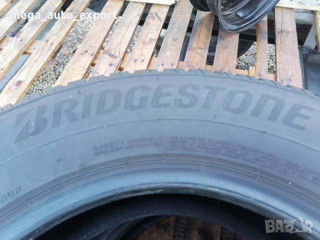 2 бр. Bridgestone 215/70R16 DOT 2622, снимка 3 - Гуми и джанти - 52741954