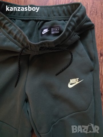 Nike Sportswear Tech Fleece Joggers - страхотно мъжко долнище КАТО НОВО ХС, снимка 3 - Спортни дрехи, екипи - 44005536