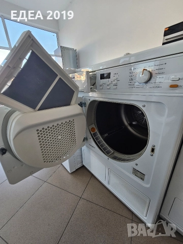 Сушилня с термопомпа Míele, снимка 4 - Сушилни - 52738618