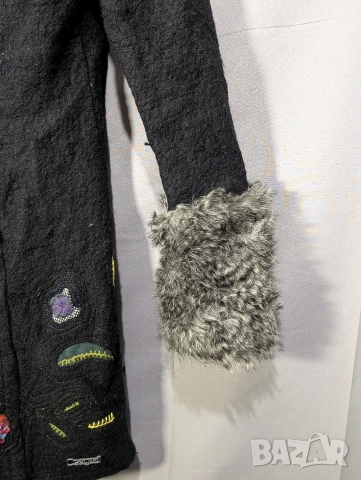 палто Desigual с бродерия размер 38 -М, снимка 8 - Палта, манта - 53374569