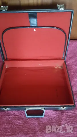 Дипломатическо куфарче от соца, снимка 2 - Куфари - 48291668