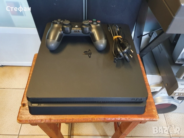 PS4 Play Station 4 Slim 500GB с джойстик и кабели. В отлично техническо и визуално състояние., снимка 2 - Игри за PlayStation - 51973291
