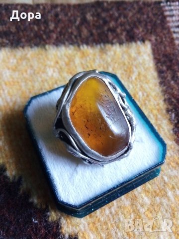 Авторски стар зашеметяващ сребърен пръстен с  натурален кехлибар, снимка 4 - Пръстени - 26300164
