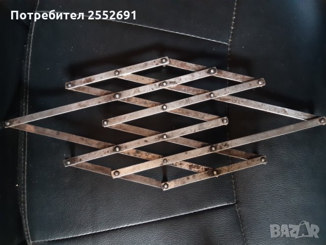 Метална поставка, снимка 4 - Антикварни и старинни предмети - 28180849
