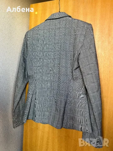 Дамско сако Zara, снимка 2 - Сака - 48561708