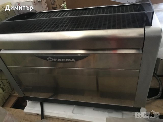 Faema smart кафемашина, снимка 3 - Обзавеждане за заведение - 27575758