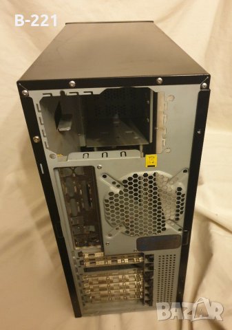 Геймърска Кутия за Настолен Компютър Cooler Master, снимка 5 - Захранвания и кутии - 32970763