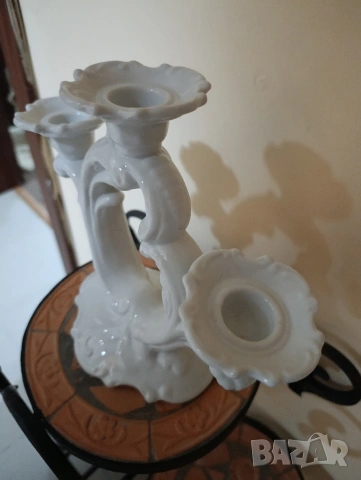 Порцеланов свещник, снимка 2 - Декорация за дома - 53258978