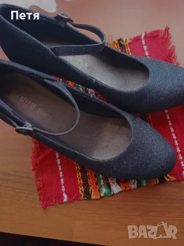 тъмно сини лъскави официални обувки на ток , снимка 5 - Дамски обувки на ток - 48783909