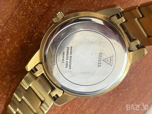 Дамски часовник Guess, снимка 3 - Дамски - 51471287