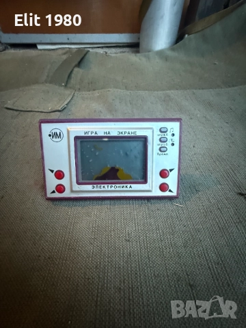 Продавам  руска електронна игра, снимка 6 - Други ценни предмети - 52816557