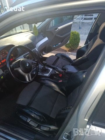 BMW 330 XI 4x4 2003 – 231 к.с., Газ/Бензин, Ръчна – Изключително състояние, снимка 10 - Автомобили и джипове - 53457195