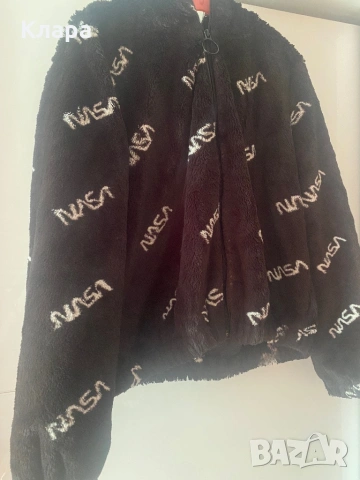 Пухено яке с качулка