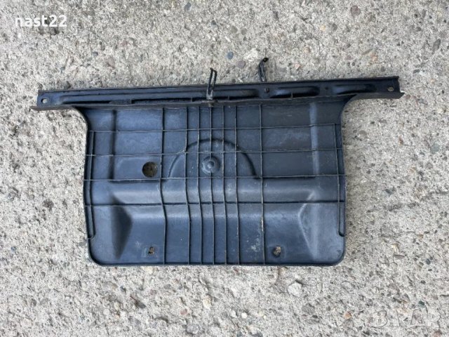 Кора под радиатора Сузуки Самурай, снимка 3 - Части - 50437011