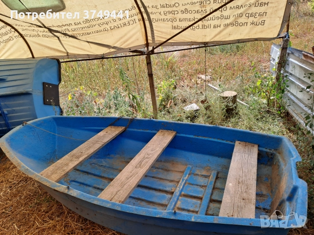продавам лодка пластмасова, снимка 1