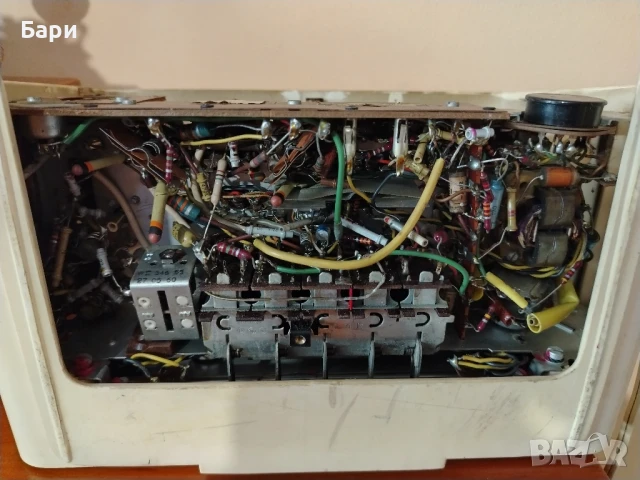 Малко бакелитено радио PHILIPS PHILETTA-1959г., снимка 13 - Радиокасетофони, транзистори - 51155780