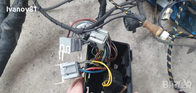 Инсталация за бмв е34 525 бензин м20б25 букси конектори модули бушонно табло релета bmw e34 wiring , снимка 9 - Части - 49300062