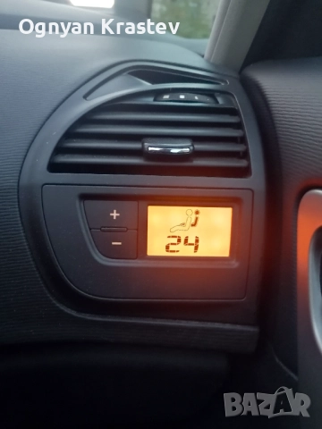 Citroen C4 I Picasso (Phase II, 2010), 1.6 HDI, снимка 9 - Автомобили и джипове - 52532122