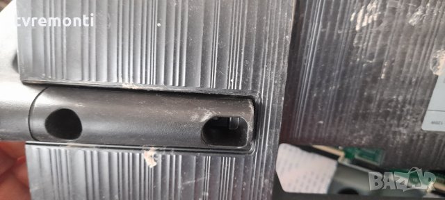 стоѝка от телевизор SAMSUNG UE43NU7025U, снимка 4 - Стойки, 3D очила, аксесоари - 32310481