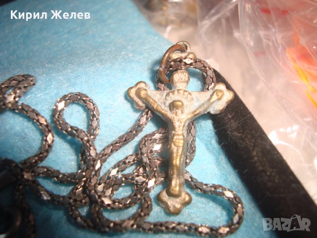 СТАР БРОНЗОВ НАГРЪДЕН КРЪСТ РАЗПЯТИЕ със СРЕБРИСТА ВЕРИЖКА ПАТИНИРАН БРОНЗ КРЪСТЧЕ 26923, снимка 11 - Антикварни и старинни предмети - 34896337