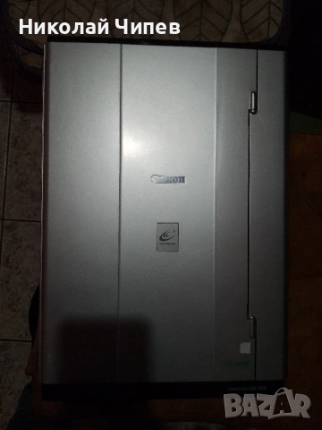 Продавам скенер Canon Lide 700F