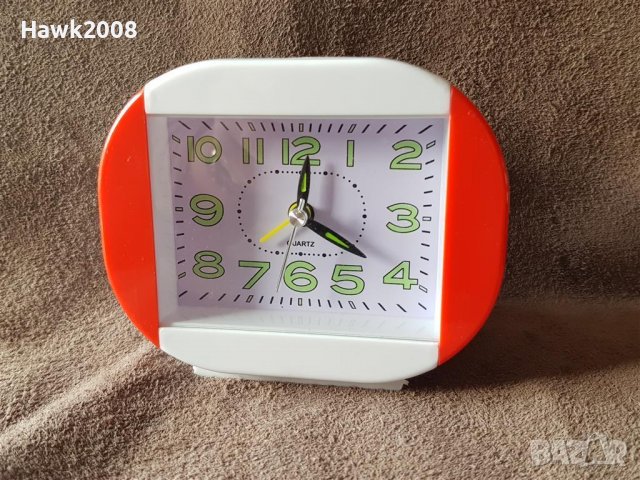 QUARTZ тракащ часовник със стоика, снимка 2 - Друга електроника - 39474009