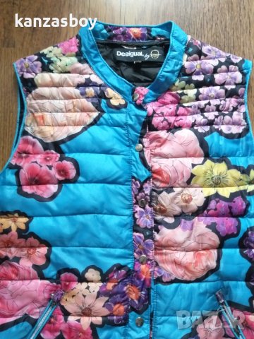 desigual - страхотен дамски елек 38/М, снимка 2 - Елеци - 43093116