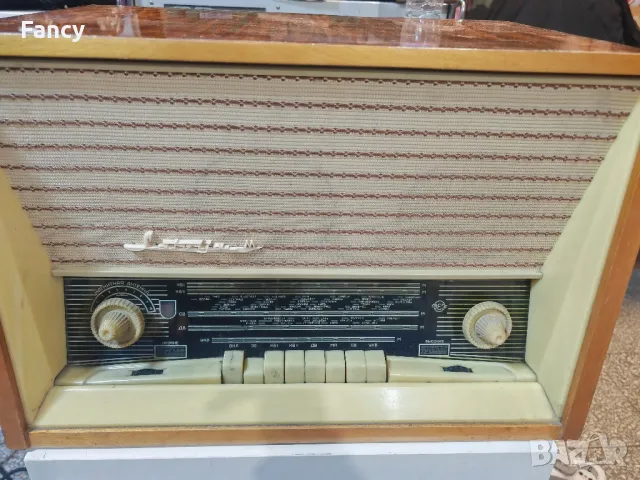 Радио Грамофон Latvija M , снимка 3 - Антикварни и старинни предмети - 47892974