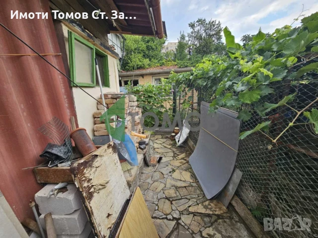 Двуетажна къща в кв. Възраждане, снимка 16 - Къщи - 51095073