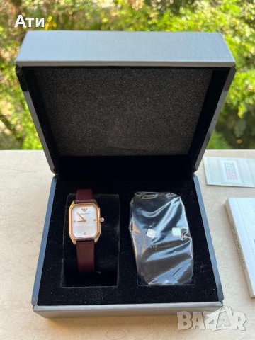 Дамски часовник “Армани “ с обеци, снимка 2 - Дамски - 42992024