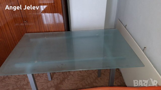 трапеза маса