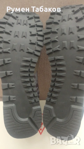 Маратонки GUESS, снимка 10 - Маратонки - 53578789