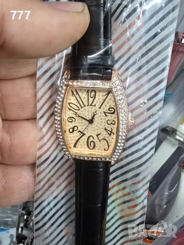 дамски часовник , снимка 2 - Дамски - 48457918