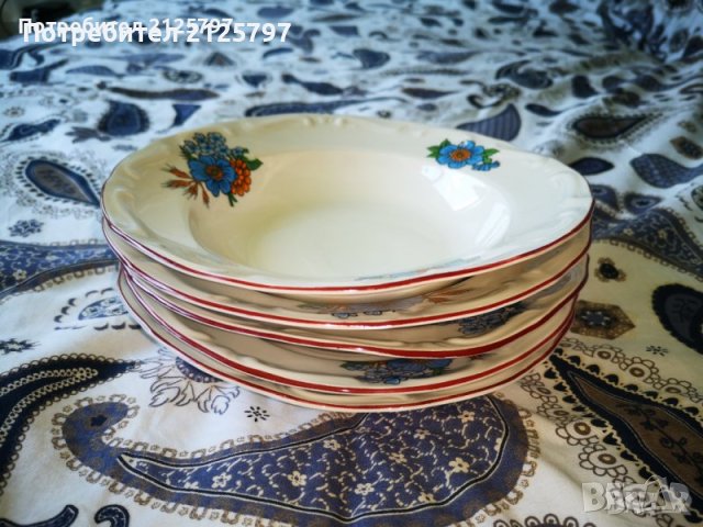 НРБ Порцеланови чинии Изида Izida, снимка 12 - Чинии - 43367659