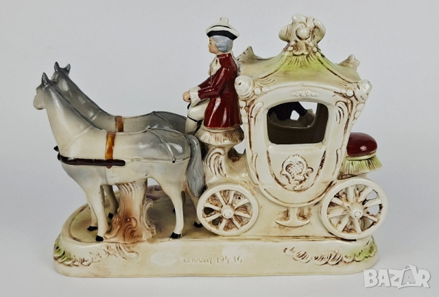 Фигура на каляска с дама и кавалер - Grafenthal, снимка 6 - Статуетки - 52171156