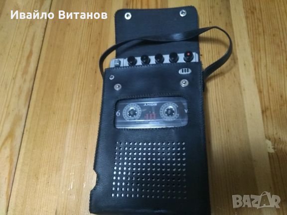 Винтидж диктофон, снимка 3 - Радиокасетофони, транзистори - 27623809