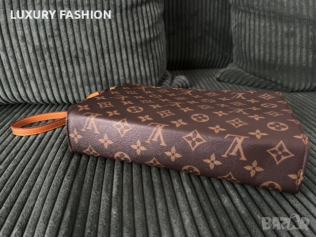 Дамски клъч Louis Vuitton, снимка 3 - Чанти - 51796530