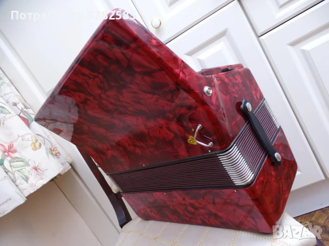 Акордеон Велтмайстер Стела 80 баса, снимка 7 - Акордеони - 50877202