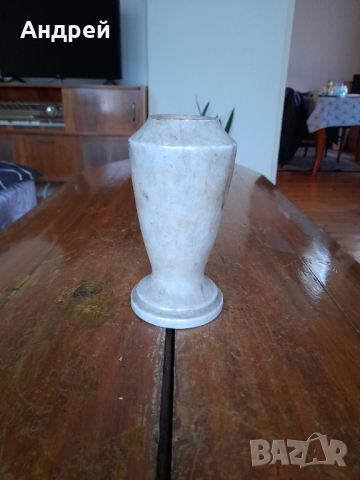 Стара мраморна ваза #2