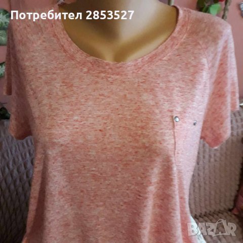 GAP Дамска Тениска, снимка 3 - Тениски - 43731220