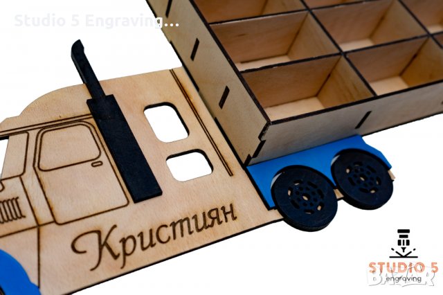 Автовоз - Стелаж за колички, снимка 2 - Коли, камиони, мотори, писти - 33666446