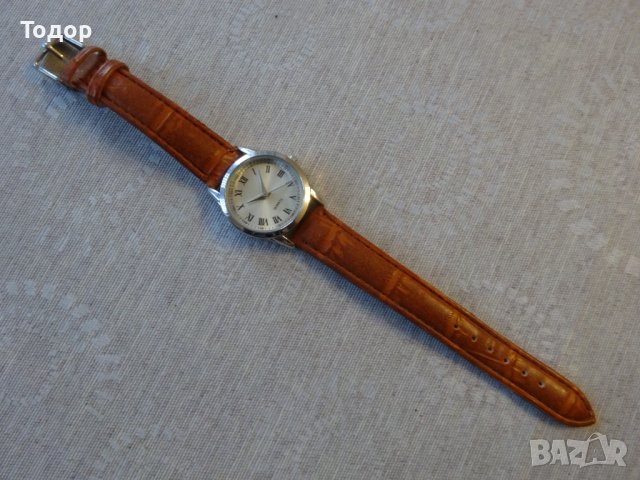 Дамски кварцов часовник с нова батерия, снимка 4 - Дамски - 38053419