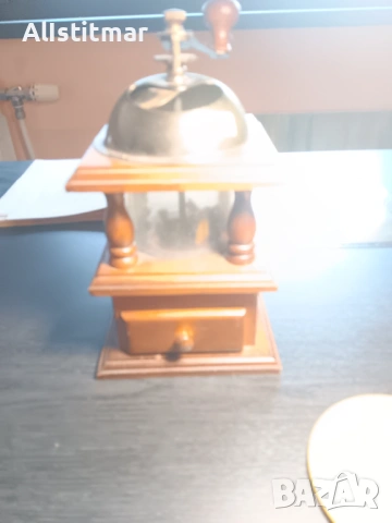 Ретро мелничка за кафе