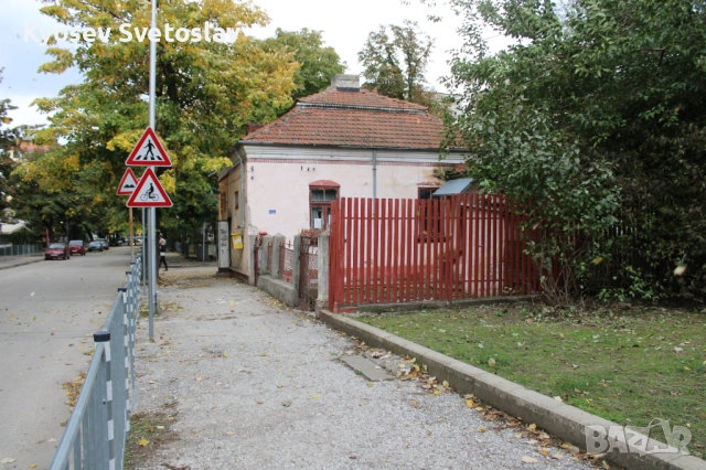 Продава жилищна сграда с магазин в Силистра, снимка 2 - Магазини - 52043304